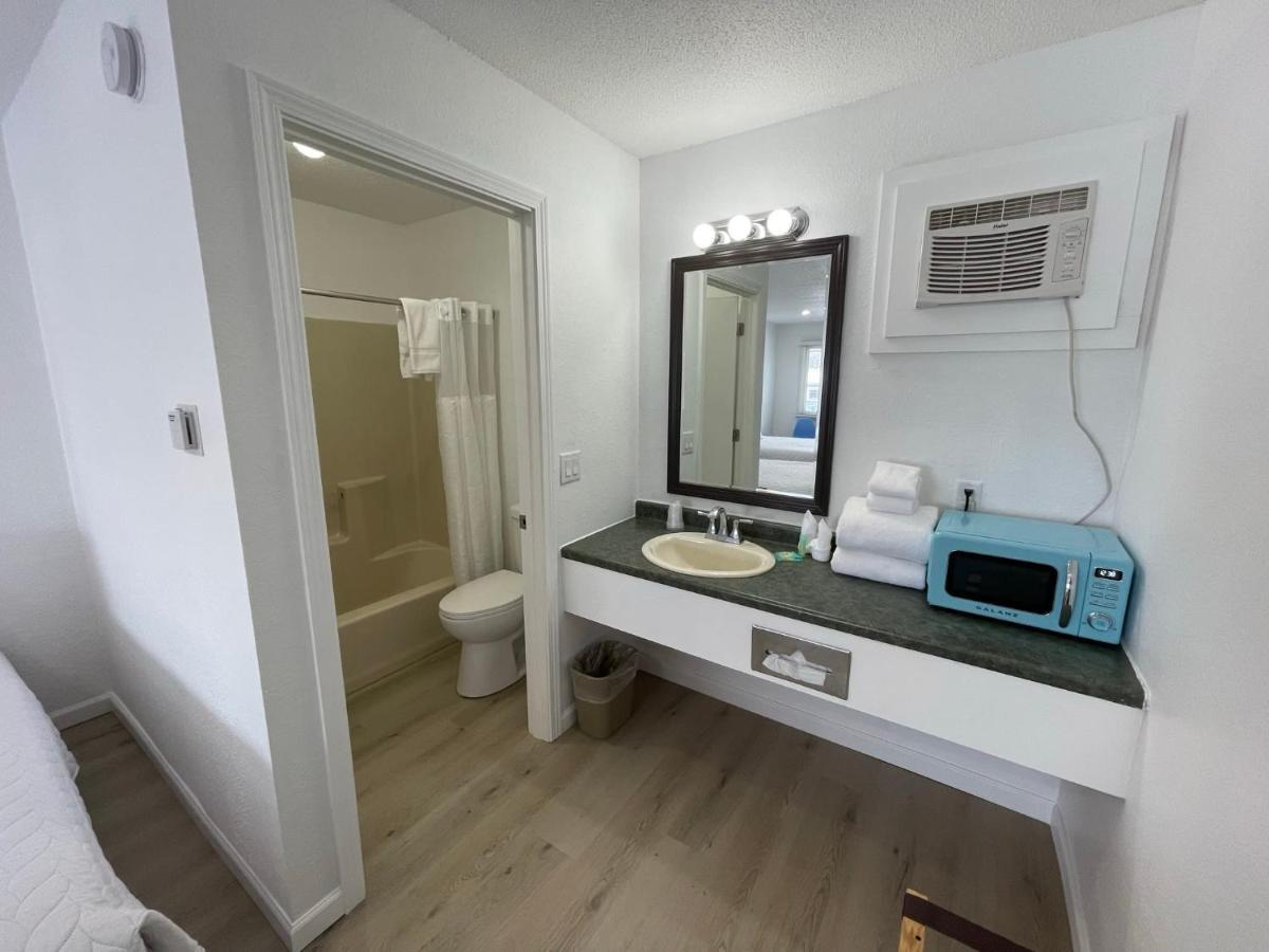 Poolside Double Rooms Lake City Ngoại thất bức ảnh